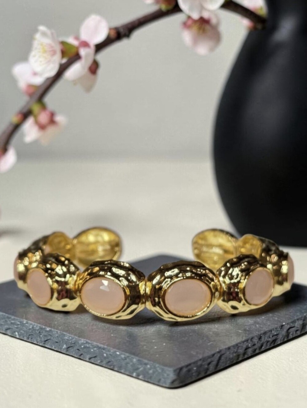 18k Gold Plated Chunky Hammered Pale Rose Crystal Cuff Bangle Bracelet